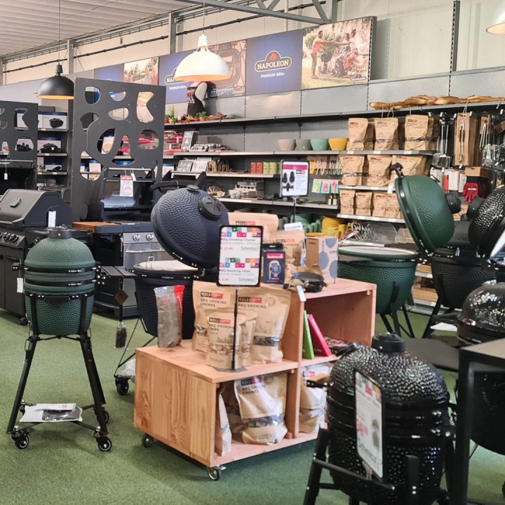 Barbecue, barbec-me-, barbec-everybody! Shop uw grill bij tuincentrum Schmitz!