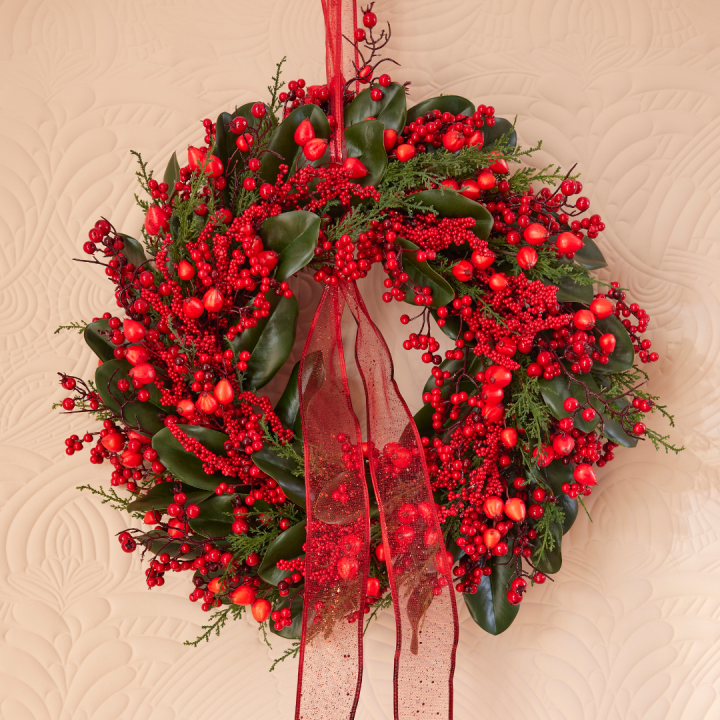 Ook kerstkransen koopt u (online) bij tuincentrum Schmitz!