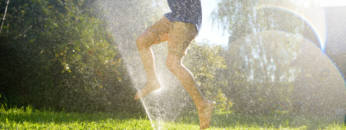 Waterpret zonder zwembad: creatieve DIY-ideeën voor hete dagen