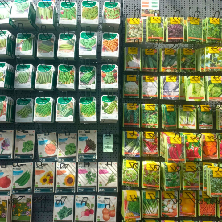 Bij tuincentrum Schmitz in Vlodrop, nabij Roermond, vindt u allerlei zaden.