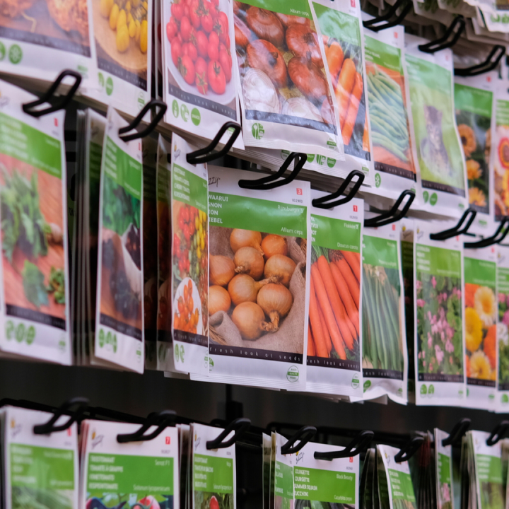Shop alles voor de tuin, inclusief zaden, bij tuincentrum Schmitz in Vlodrop, nabij Roermond!