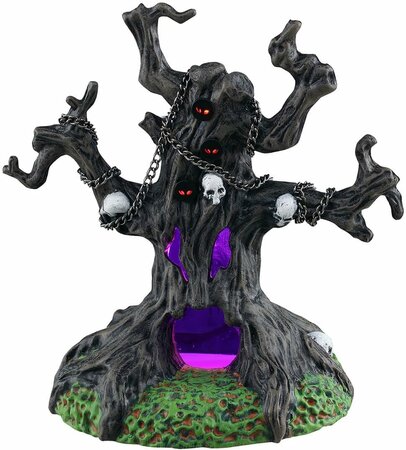 Chained spooky tree