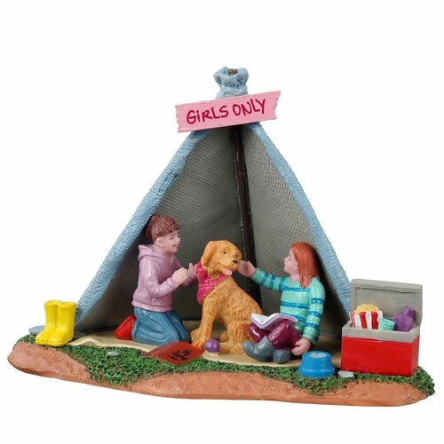 GIRLS BACKYARD CAMPING
