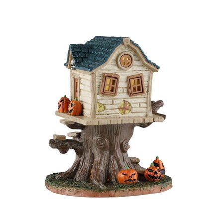 SKULL TREE HOUSE